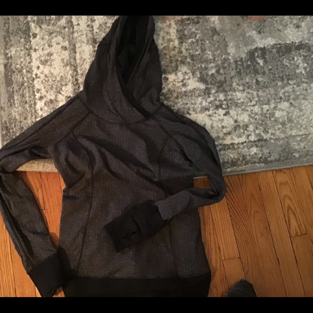 Lululemon athletica exercise hoodie